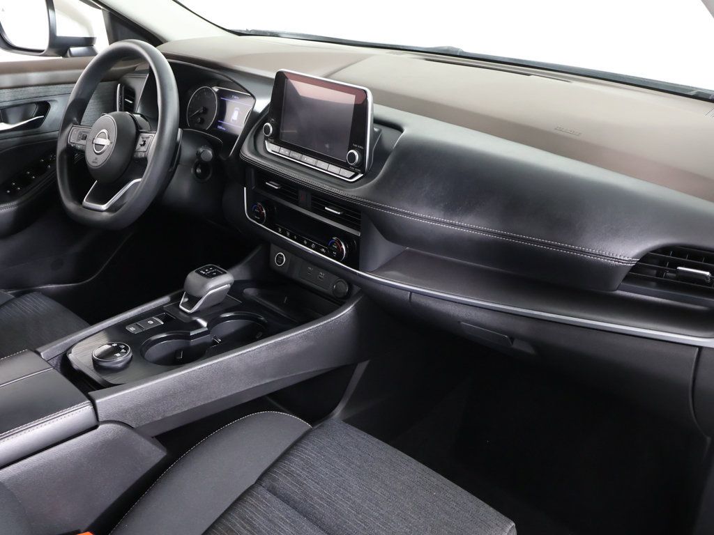 Used 2023 Nissan Rogue SV AWD/4WD image 25