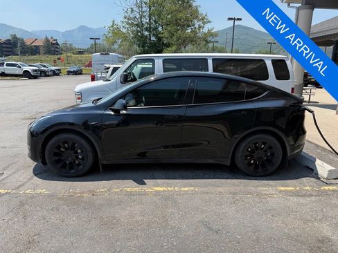 Used 2023 Tesla Model Y Long Range AWD/4WD image 4