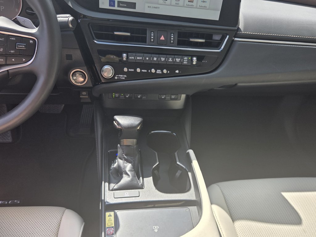 Used 2023 Lexus ES 350 w/ Premium Package FWD image 26