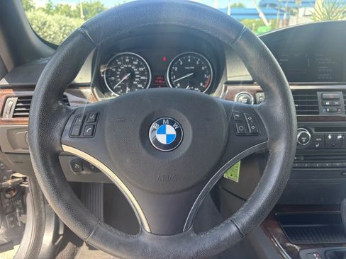 Used 2010 BMW 328i Convertible w/ Premium Pkg RWD image 25