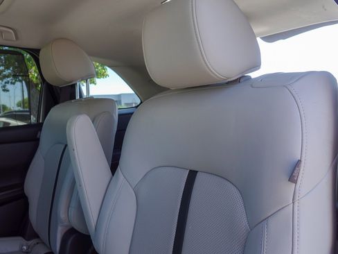 Used 2024 MAZDA CX-90 Plug-In Hybrid w/ Premium Pkg image 22