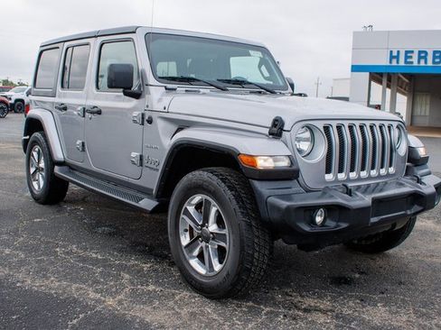 Used 2021 Jeep Wrangler Unlimited Sahara image 1