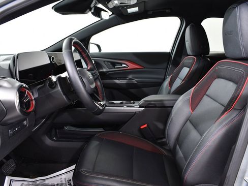 Used 2024 Chevrolet Equinox EV RS image 6