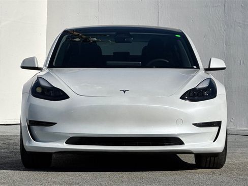 Used 2023 Tesla Model 3 Performance image 9