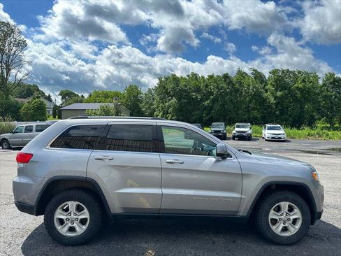 Certified 2016 Jeep Grand Cherokee Laredo w/ Quick Order Package 23E AWD/4WD image 10