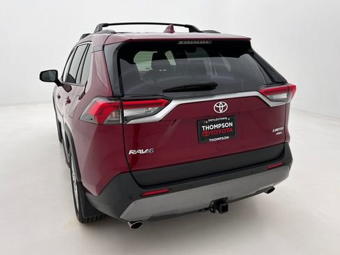 Used 2021 Toyota RAV4 Limited AWD/4WD image 8
