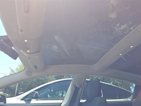Used 2019 Tesla Model 3 Long Range RWD image 5