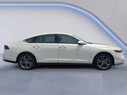 Used 2023 Honda Accord EX image 7