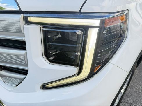 Used 2023 GMC Sierra 1500 SLE RWD image 11