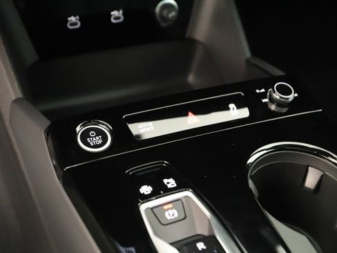 New 2027 Audi Q6 e-tron Premium Plus AWD/4WD image 28