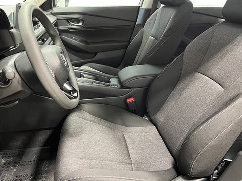 New 2025 Honda Accord SE image 13