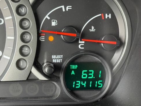 Used 2005 Honda Pilot EX image 32