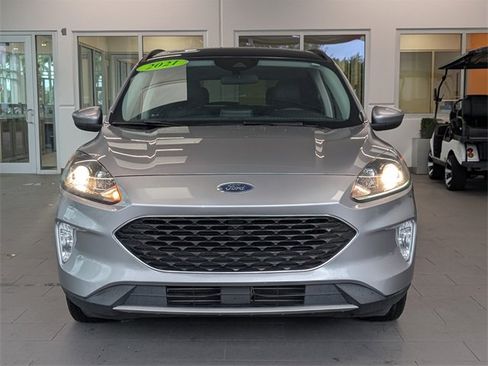 Used 2021 Ford Escape SEL w/ Technology Package image 2