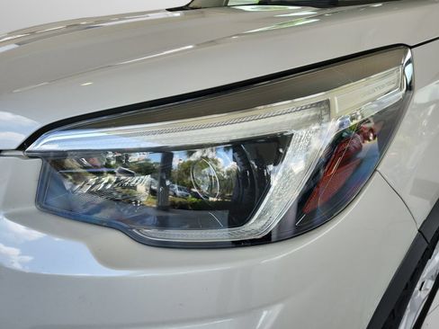 Used 2021 Subaru Forester AWD/4WD image 30