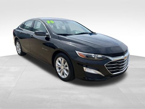 Certified 2025 Chevrolet Malibu LT FWD image 8