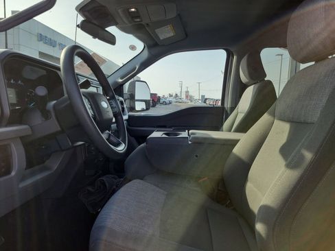 Certified 2025 Ford F250 XLT image 16