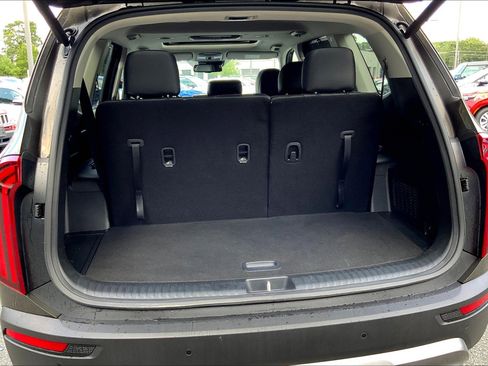 Used 2022 Kia Telluride EX image 37