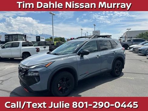 Used 2025 Nissan Rogue SV AWD/4WD image 6