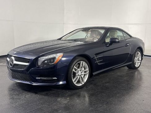Used 2015 Mercedes-Benz SL 550 image 4