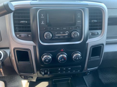 Used 2014 RAM 3500 Tradesman image 25