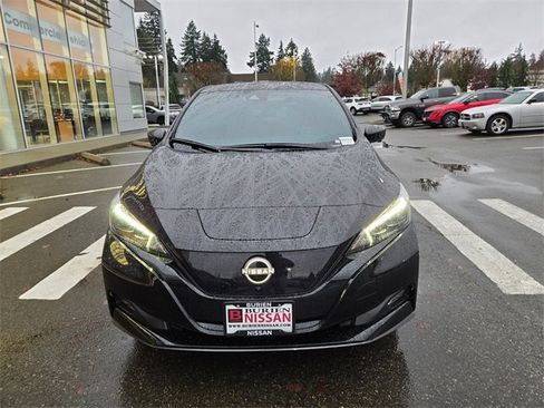 Used 2025 Nissan Leaf SV Plus image 3