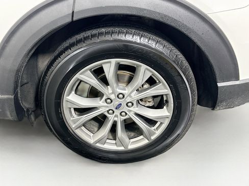 Used 2020 Ford Explorer Limited image 11