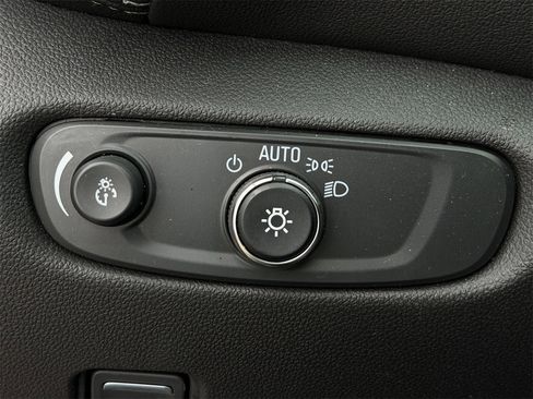 Certified 2024 Chevrolet Blazer LT w/ Convenience Package image 22