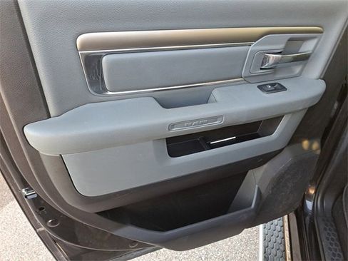 Used 2018 RAM 1500 Big Horn image 16