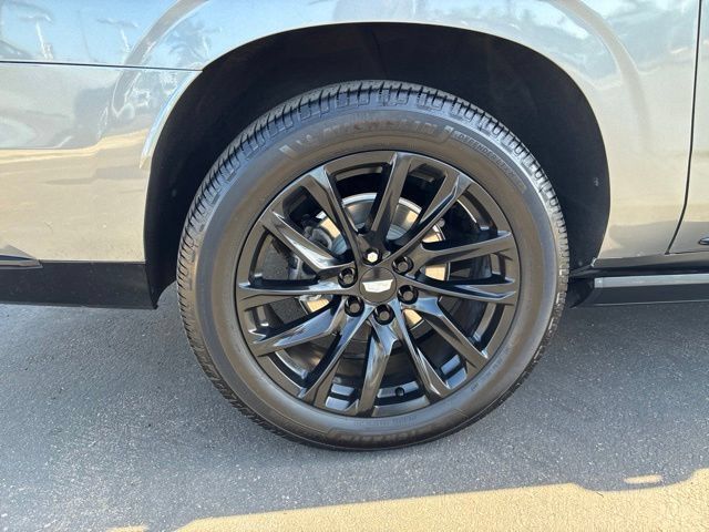 Used 2021 Cadillac Escalade ESV Sport w/ Driver Assist Tech Package AWD/4WD image 8