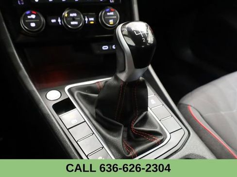 Used 2024 Volkswagen Jetta GLI 40th Anniversary Edition image 22