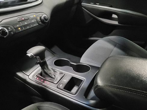 Used 2019 Kia Sorento AWD image 26