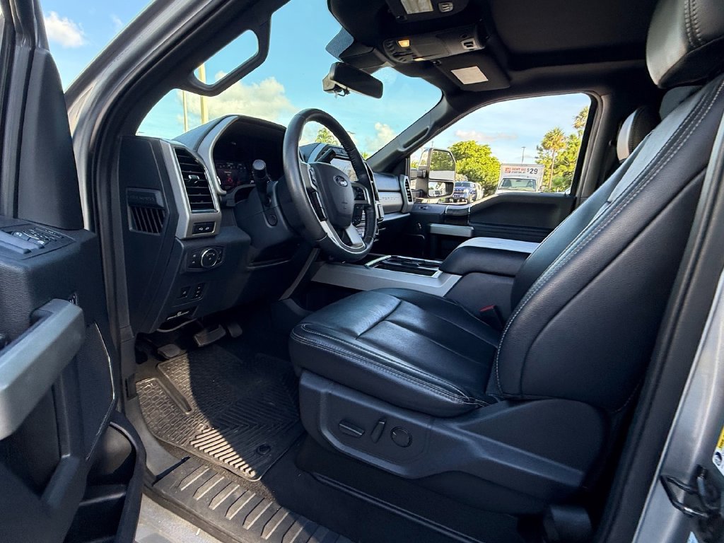Used 2022 Ford F250 Lariat w/ Lariat Ultimate Package AWD/4WD image 12