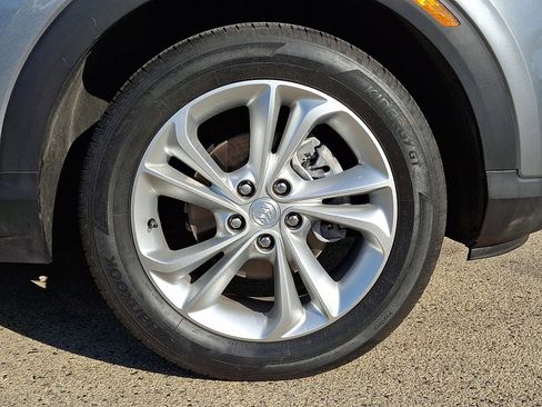Used 2023 Buick Encore GX Preferred w/ Cold Weather Comfort Package FWD image 8