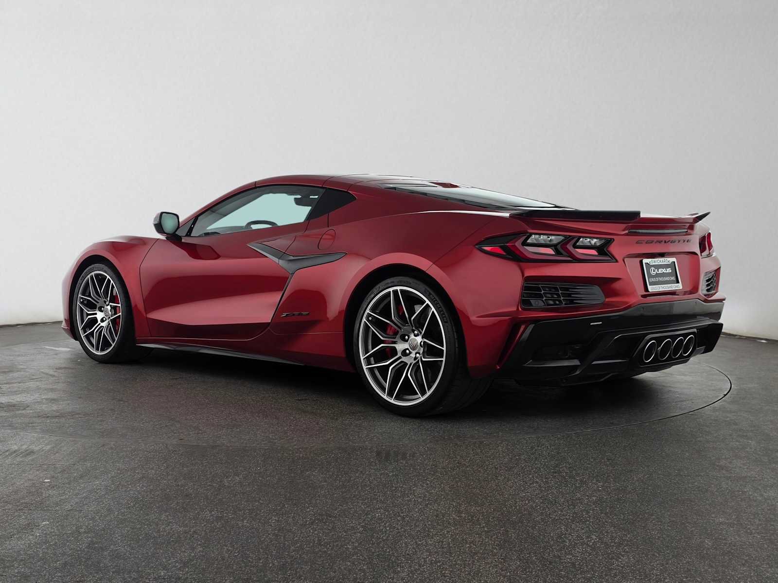 Used 2023 Chevrolet Corvette Z06 RWD image 6