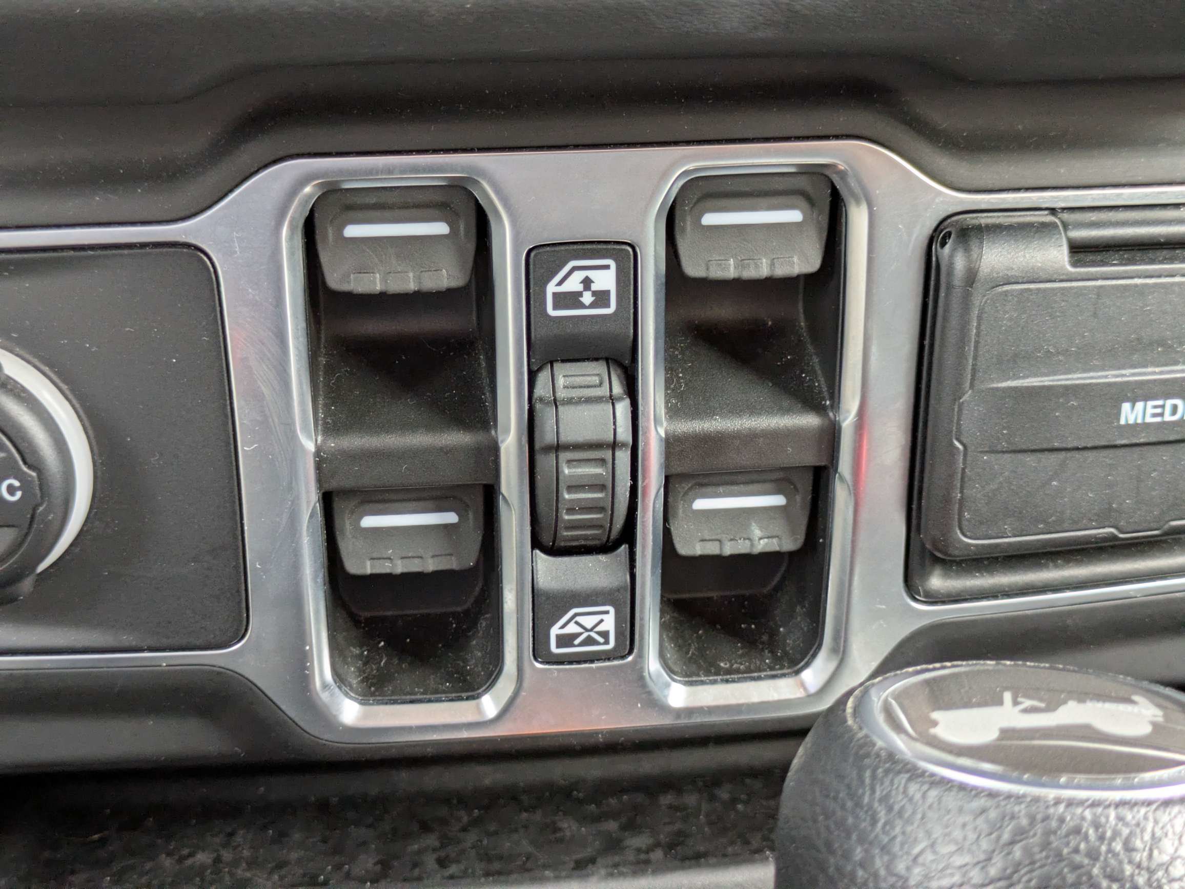 Used 2026 Jeep Wrangler Unlimited Sahara AWD/4WD image 21