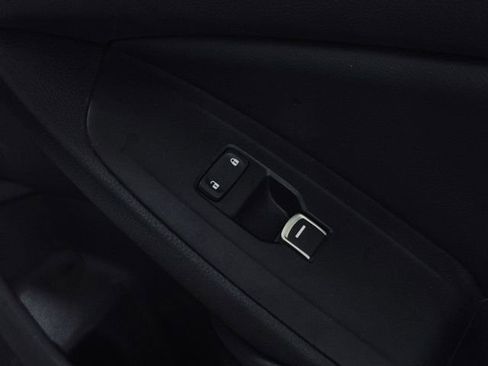 Used 2018 Honda Accord Touring image 15