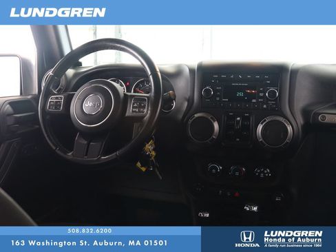 Used 2018 Jeep Wrangler Unlimited Sport S AWD/4WD image 4