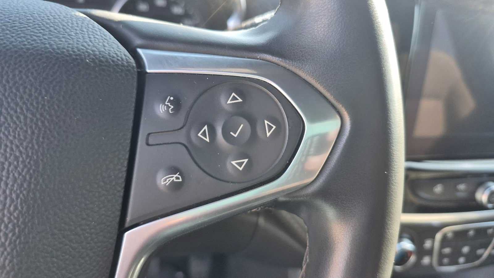 Used 2023 Chevrolet Traverse LT AWD/4WD image 19