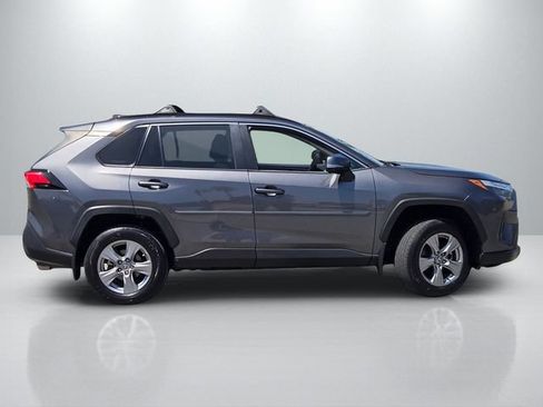 Used 2022 Toyota RAV4 XLE w/ Convenience Package AWD/4WD image 3