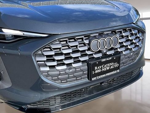 Used 2025 Audi Q5 Premium w/ Convenience Package AWD/4WD image 33