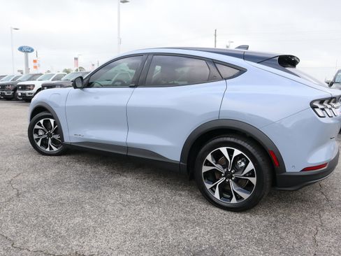 New 2024 Ford Mustang Mach-E Select w/ Comfort Package Lite image 8