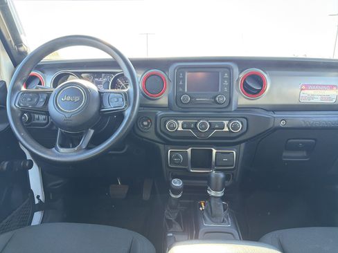 Used 2021 Jeep Wrangler Unlimited Sport image 29