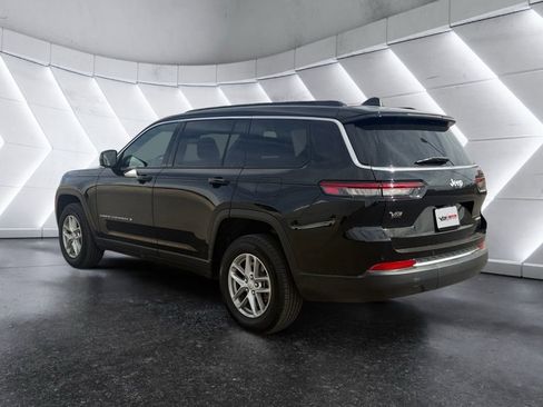 Used 2024 Jeep Grand Cherokee L Laredo image 4