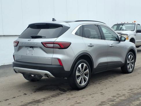 Certified 2024 Ford Escape Platinum image 6