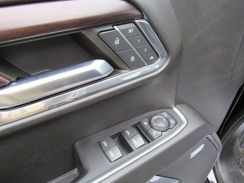 Certified 2023 GMC Sierra 1500 SLT w/ SLT Premium Plus Package image 12