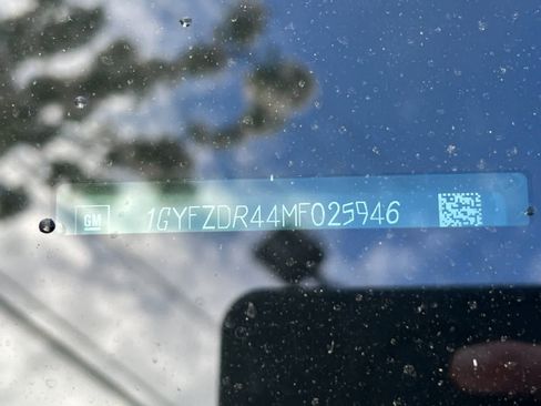 Used 2021 Cadillac XT4 Premium Luxury image 12