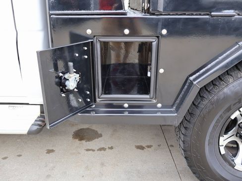 Used 2003 Chevrolet Silverado 2500 LS w/ Skid Plate Package image 25