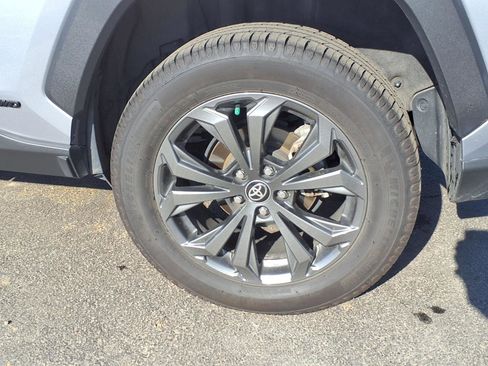 Used 2024 Toyota RAV4 XLE Premium w/ Weather Package image 21