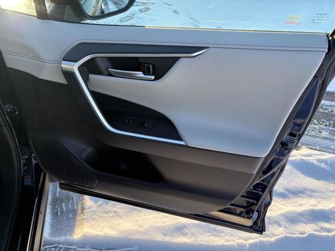 Used 2024 Toyota RAV4 Limited image 20