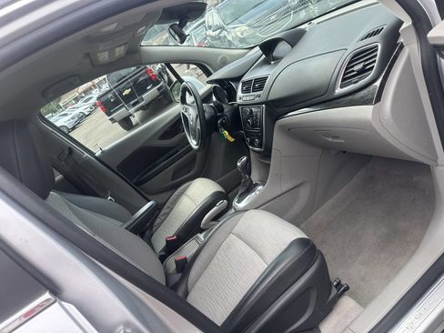 Used 2016 Buick Encore FWD image 19
